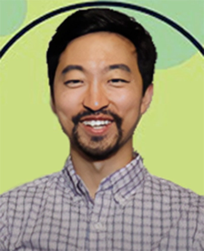Opthalmologist, Dr. Lee, gets ICL